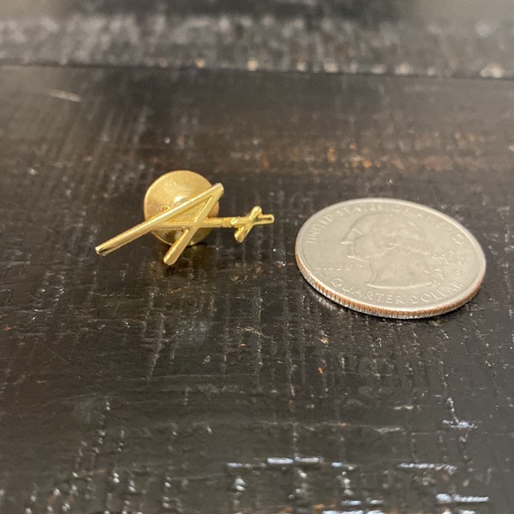 Gold Tone Aviation Or Achievement Pin Brooch! - Picture 2 of 3